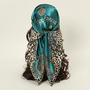 Модный Хиджаб с леопардовой цепочкой, Тюрбан, Квадратный Атласный Шелковый шарф для женщин, мусульманская повседневная Бандана, Женская повязка на голову 90 *90 см